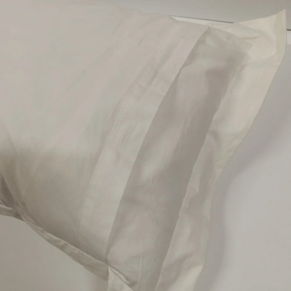 Pottery Barn Fine Cotton Embroidery Border Lumbar Pillow + Insert